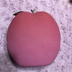 Too faced peach clutch